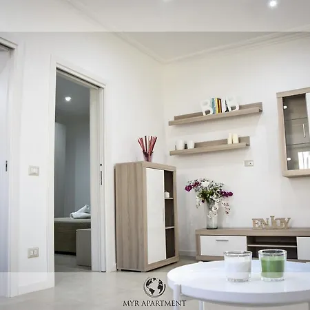 Apartment Myr